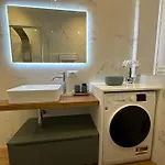 Апартаменты The Captain's Zephyr- Center Leonardo Academy Сесто-Календе