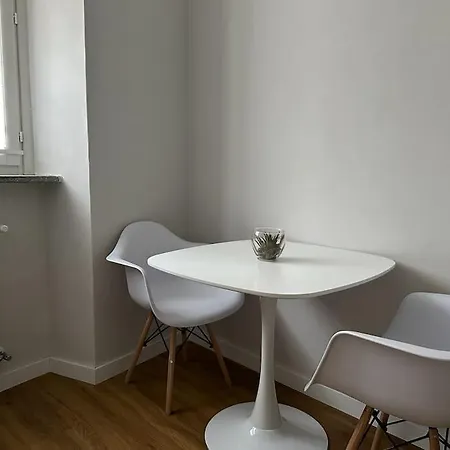 The Captain's Zephyr- Center Leonardo Academy