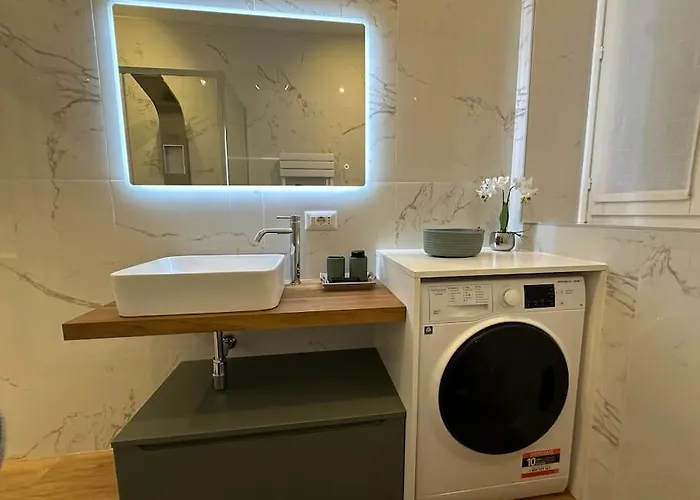 Apartament The Captain's Zephyr- Center Leonardo Academy Sesto Calende