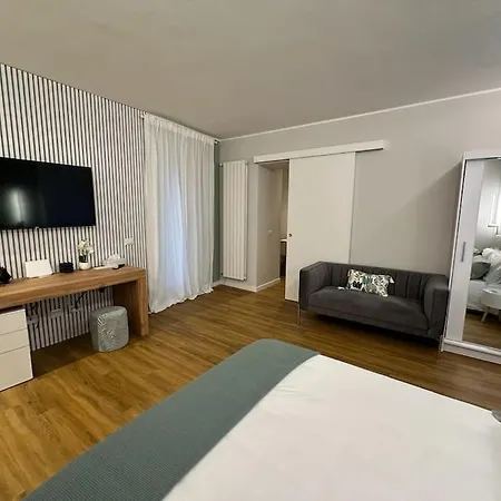 Apartment The Captain's Zephyr- Center Leonardo Academy *